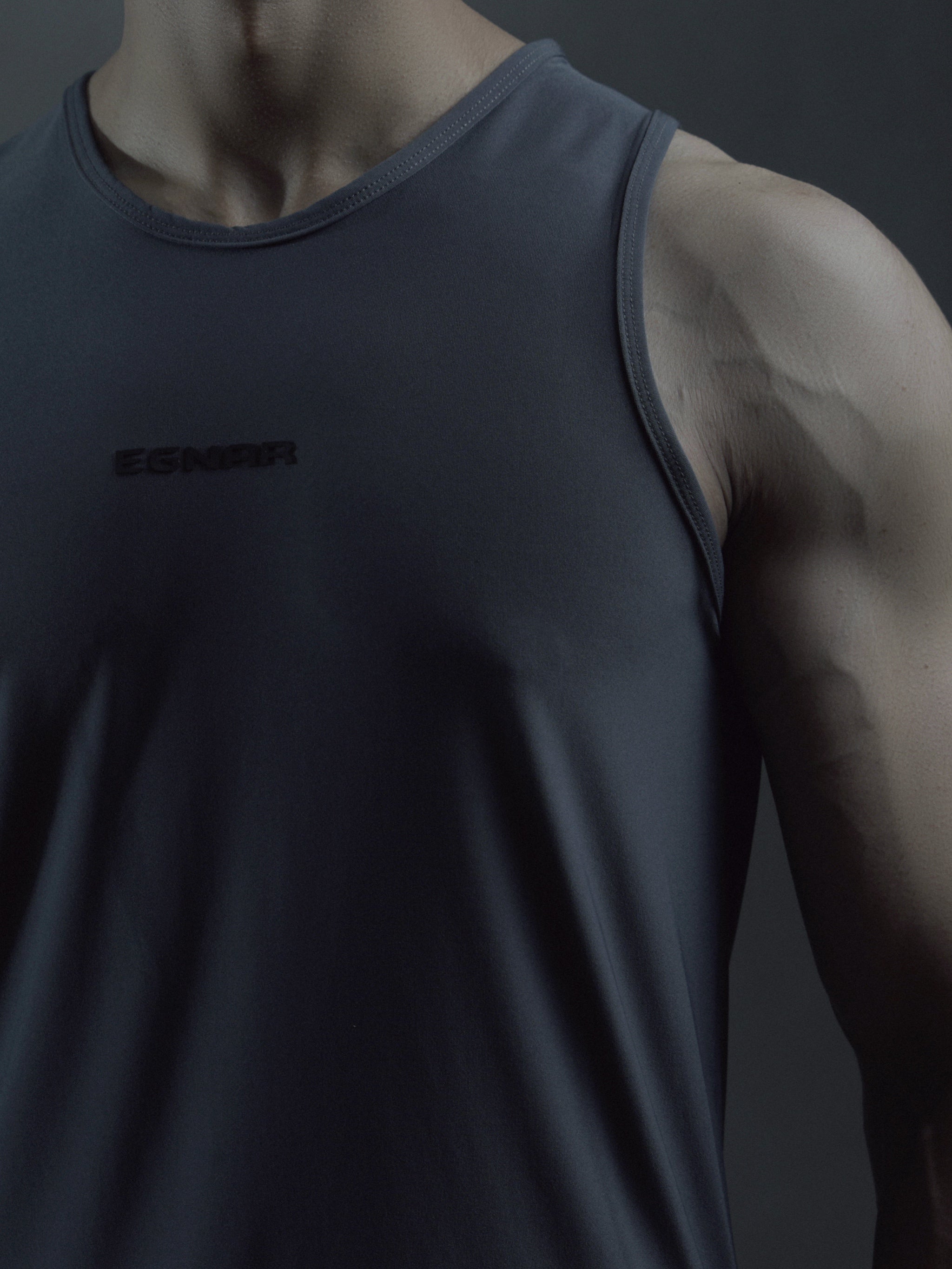 REBORN® Essential Panel Tank